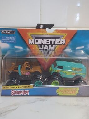 MONSTER JAM SCOOBY DOO RARE SPECIAL EDITION